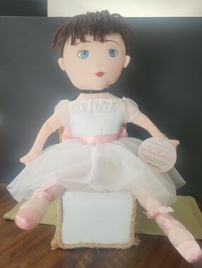 Madame Alexander Doll 2011